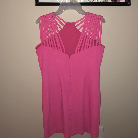 Hot pink dress - Picture 3 of 4